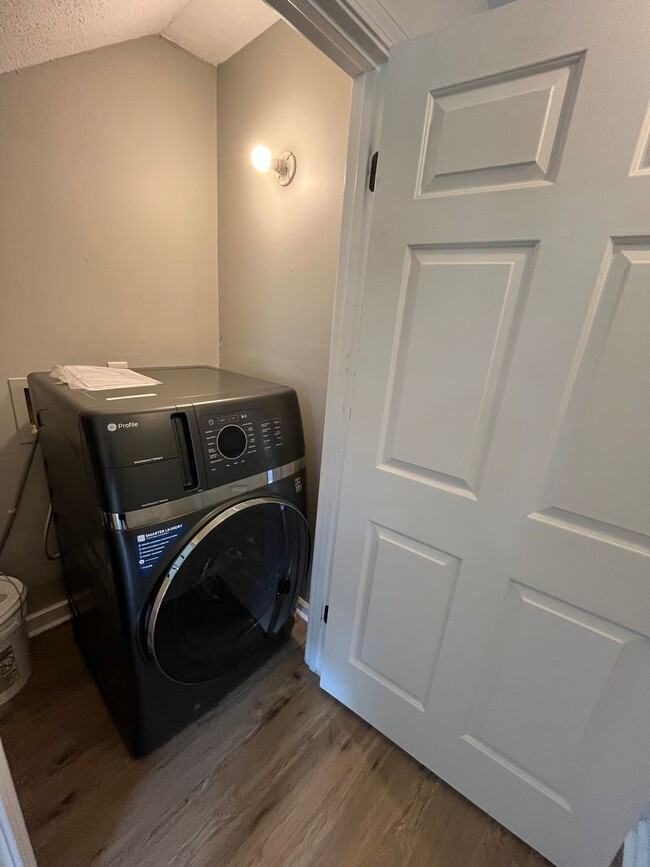 Building Photo - 3 Bed 3 Bath Condo Located in Golf Club Gated Community