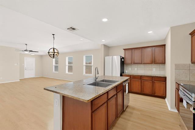 Building Photo - 1406 Cedar Hollow Dr