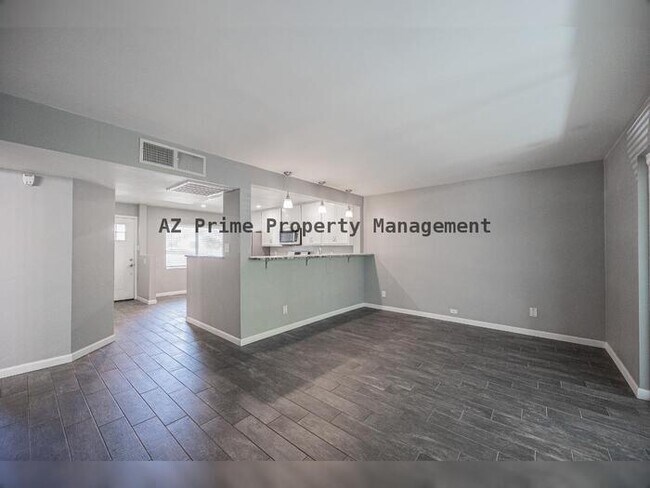 Building Photo - 6521 N 19th Dr