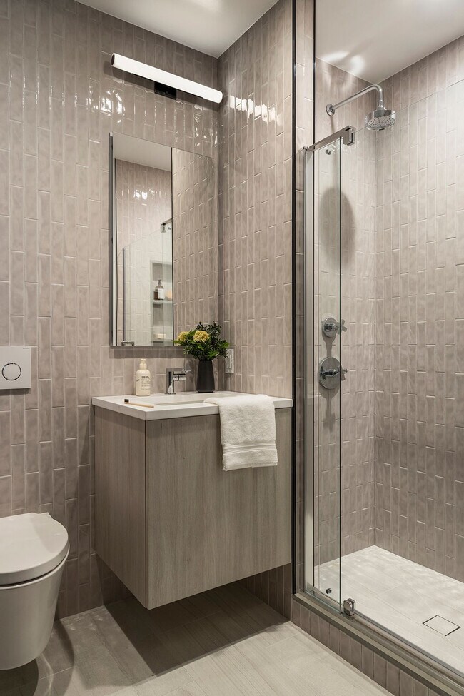 Building Photo - 1160 5th Ave