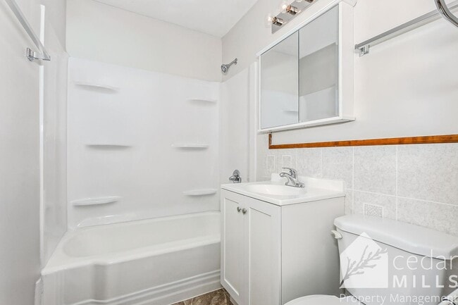 Building Photo - 3 Bedroom in South Wichita with Oversized Garage