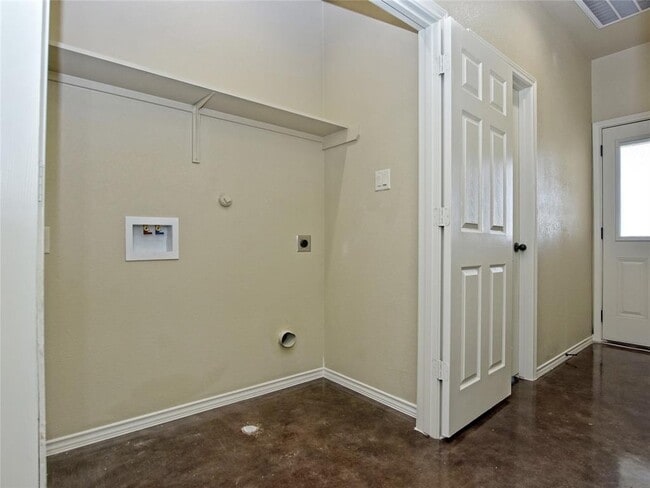 Building Photo - 517 Jack Rabbit Ln