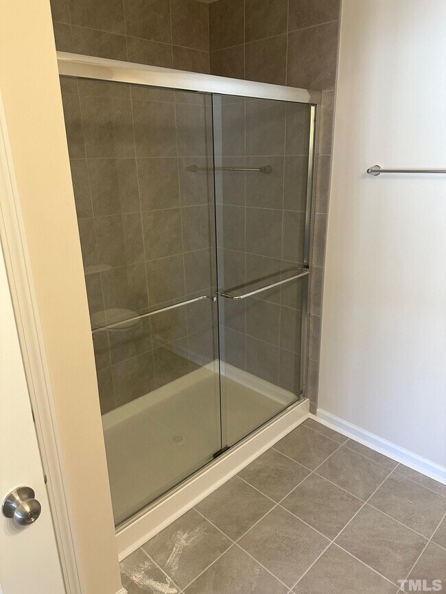 Building Photo - 240 Ribbon Rail St