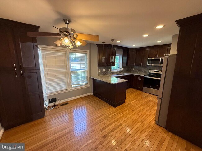 Building Photo - 2430 Windbreak Dr