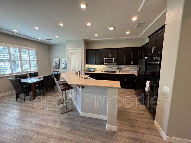 Building Photo - 137 Traviso Dr