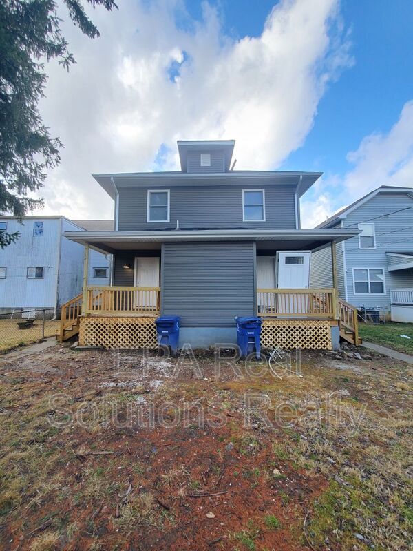 Building Photo - 702 Berkeley Rd