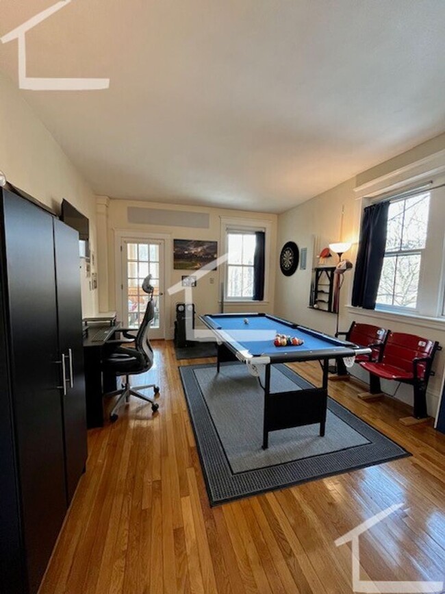 Primary Photo - 7/1 Sunny, renovated 2.5BR near Coolide Co...
