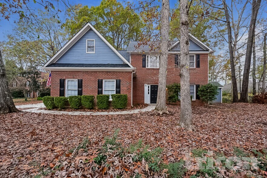 Primary Photo - 2611 Peregrine Ct