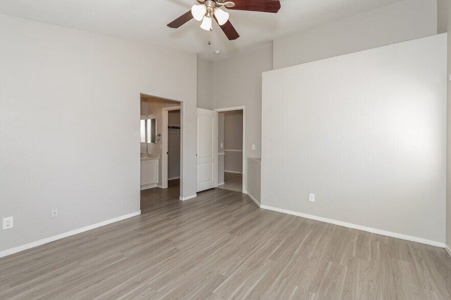 Building Photo - 4911 Dunvegan Ct