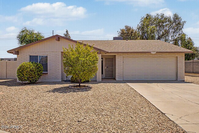 Building Photo - 17213 N 35th Dr