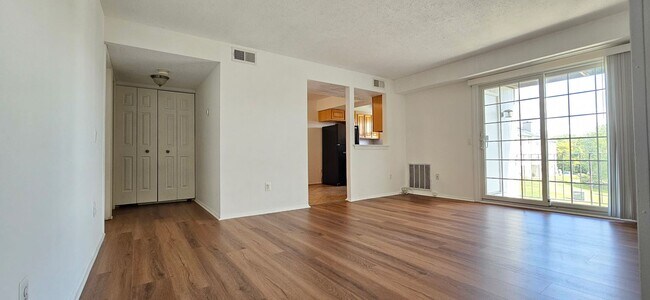 Building Photo - 130 Fort Evans Rd SE