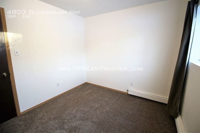 Building Photo - 4803 Buckingham Way