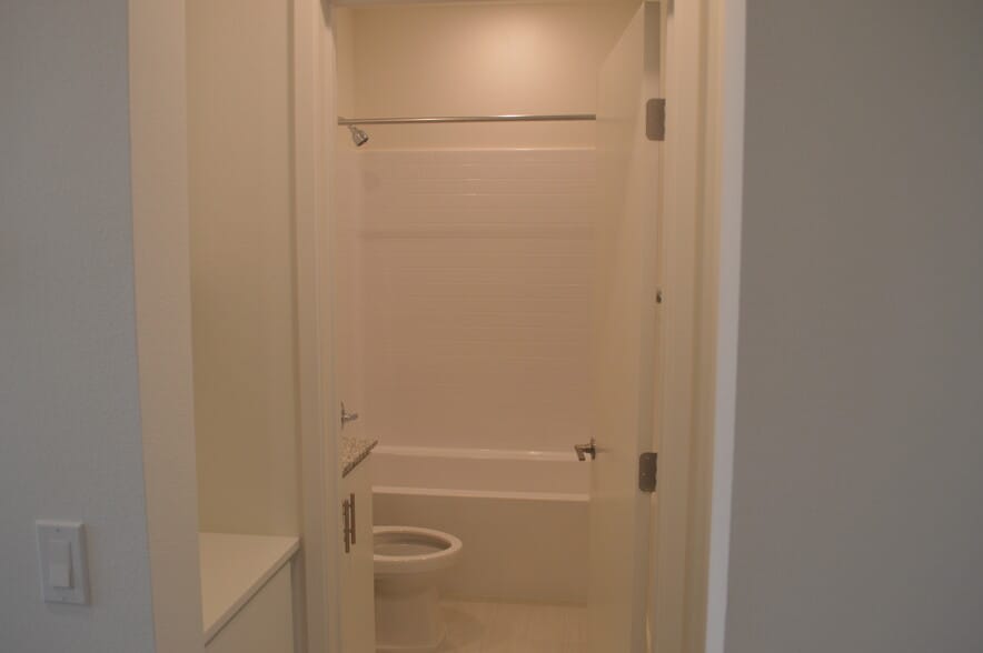 Building Photo - 5202 Sunset Wave Dr