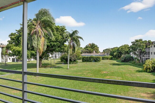 Building Photo - 2200 Springdale Blvd