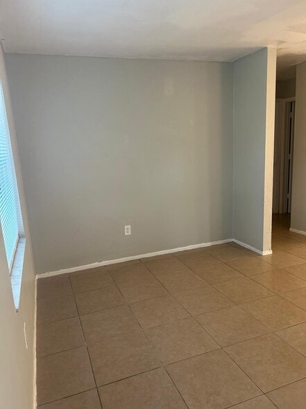 Building Photo - 6135 Markland Ave