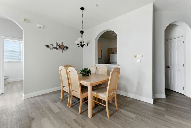 Building Photo - 8101 Coconut Pl