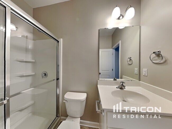 Building Photo - 147 N Cromwell Dr