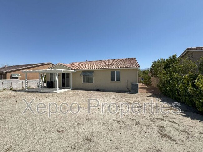 Building Photo - 1290 Esperanza Trail