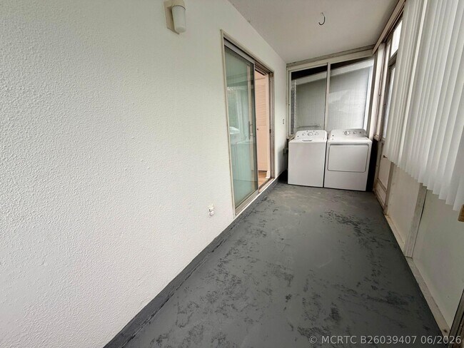 Building Photo - 207 Tuscany Ln