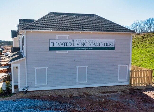 Building Photo - Elevated Rental Home with Community Amenities