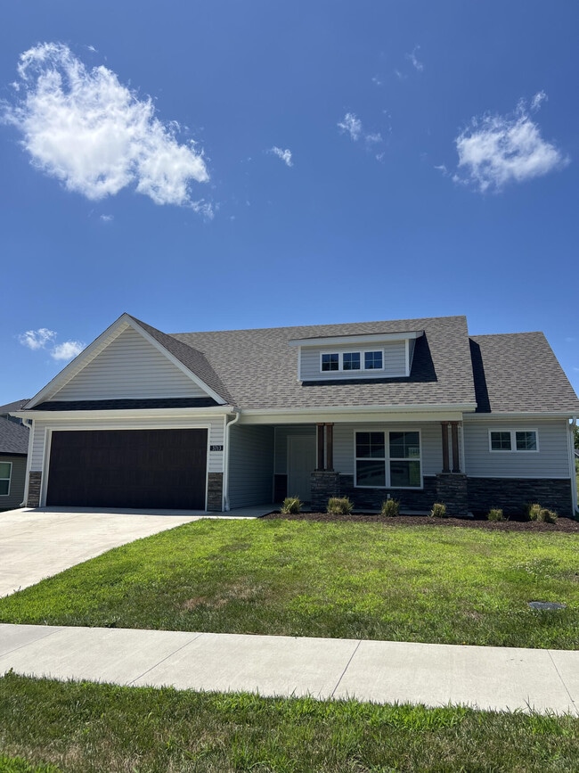 Building Photo - 3713 Swan Ct