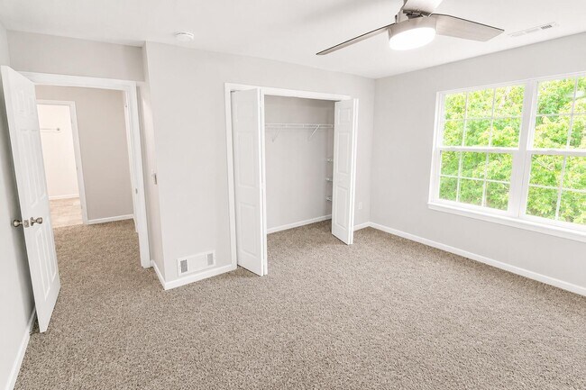 Building Photo - 5318 Godas Cir