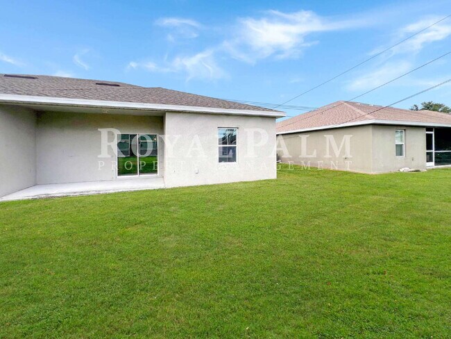 Building Photo - 1320 Trafalgar Pkwy