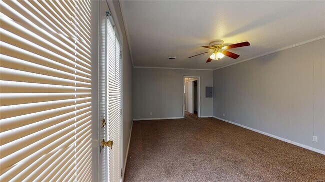 Building Photo - 3252 Cheltenham Dr