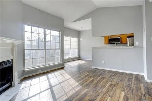 Building Photo - 4115 Esters Rd