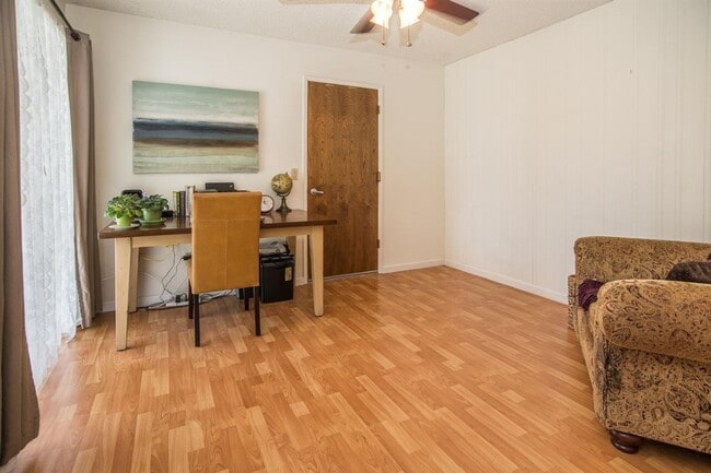 Building Photo - Southwest Woodland Home For Rent