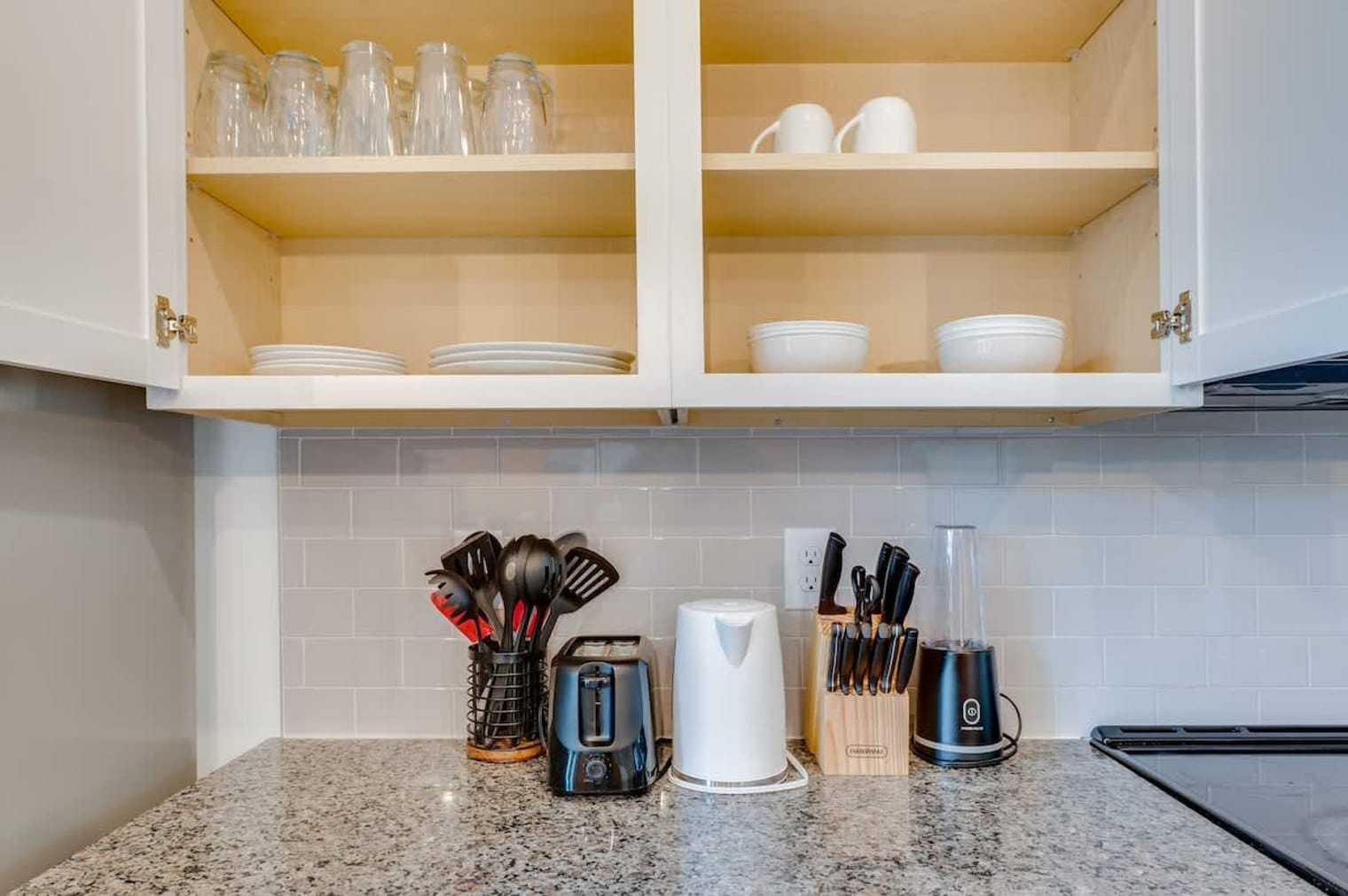 Building Photo - 3920 Oakdale Rd