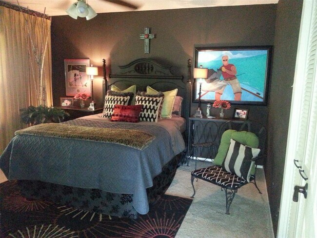 Building Photo - 21010 Stillwood Ct