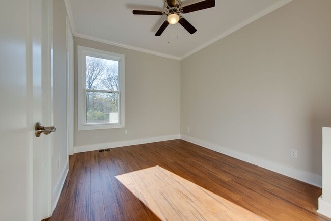 Building Photo - 515 Westboro Dr