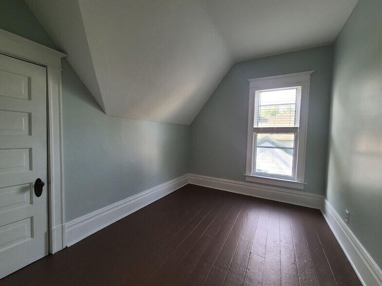 Building Photo - 1314 Niles Ave