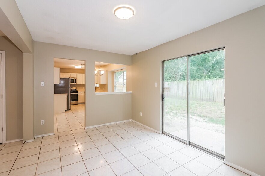 Building Photo - 8815 Roaring Point Dr