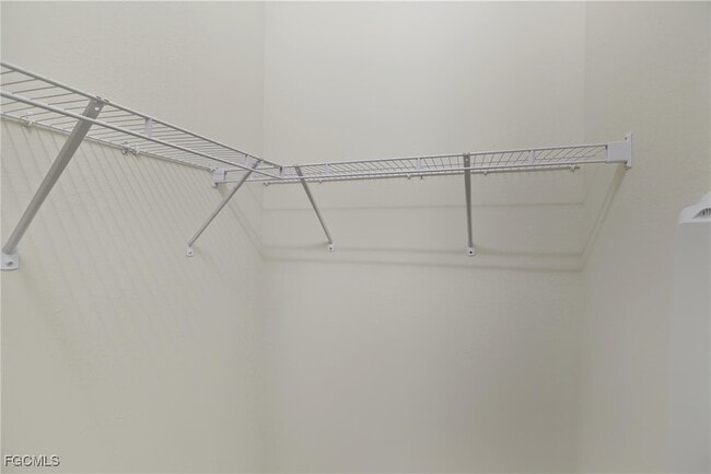 Building Photo - 8895 Via Isola Court