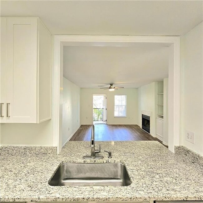 Building Photo - 3655 Habersham Rd NW