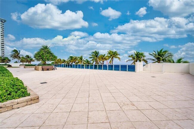 Building Photo - 1360 S Ocean Blvd