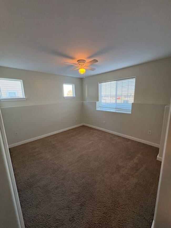 Building Photo - Condo for rent in Baxter Springs