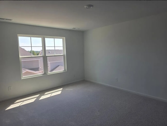 Building Photo - 1439 Jay Rd