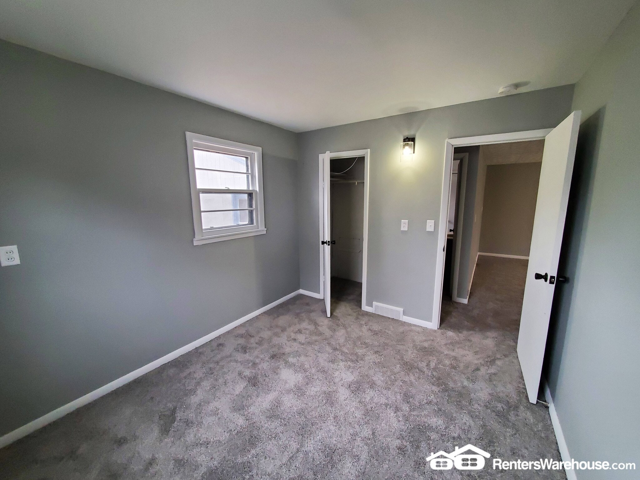 Building Photo - 111 Douglas Ave W