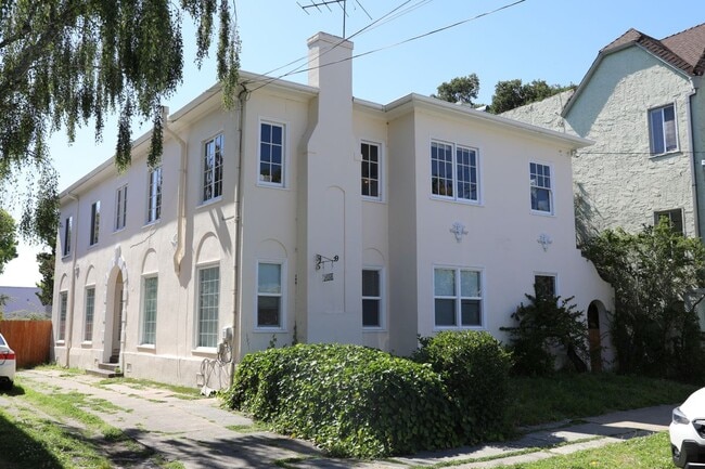 Building Photo - 2924 Florence St
