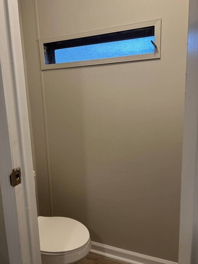 Building Photo - 51 White Oak Village