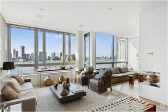 Building Photo - 3 bedroom in NEW YORK NY 10282