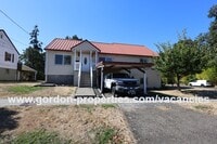 Building Photo - Saint Helens OR - upstairs flat 2 bedroom ...