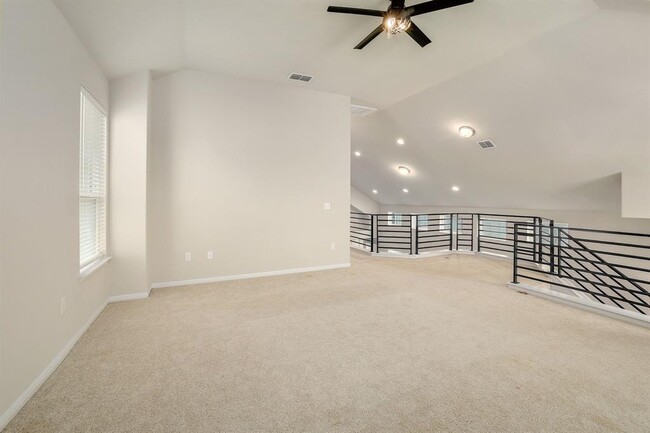 Building Photo - 10709 Blacket Dr