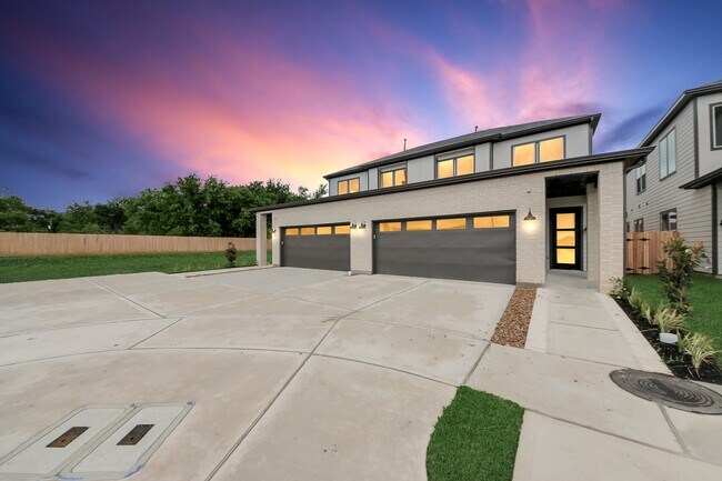 Building Photo - 4338 Avron Dr