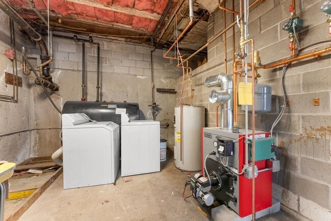 Building Photo - 96 Water St