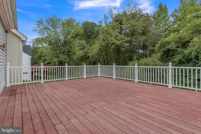 Building Photo - 13907 Willow Tree Dr