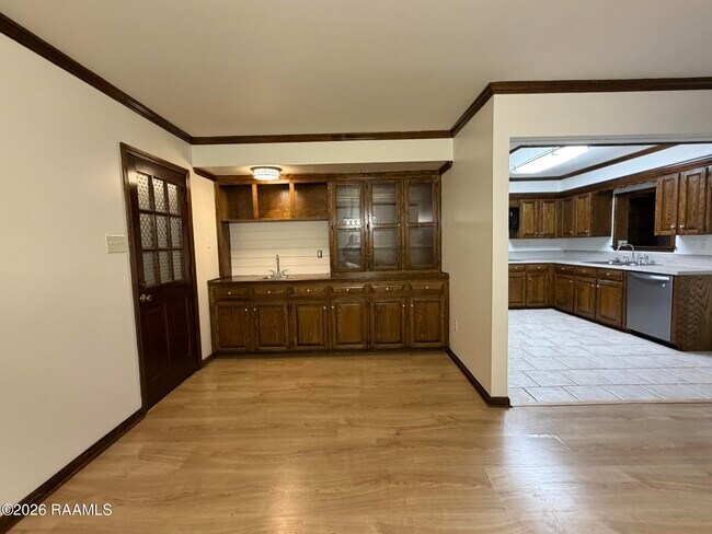 Building Photo - 204 Dublin Cir